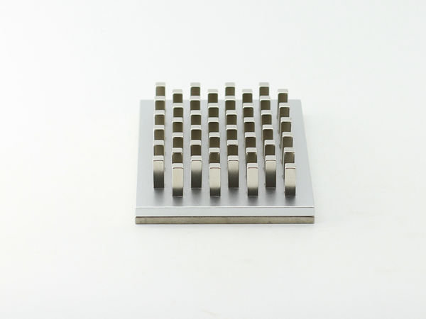 AUTO-48-2 - 1. The rack offers excellent handling and appearance.