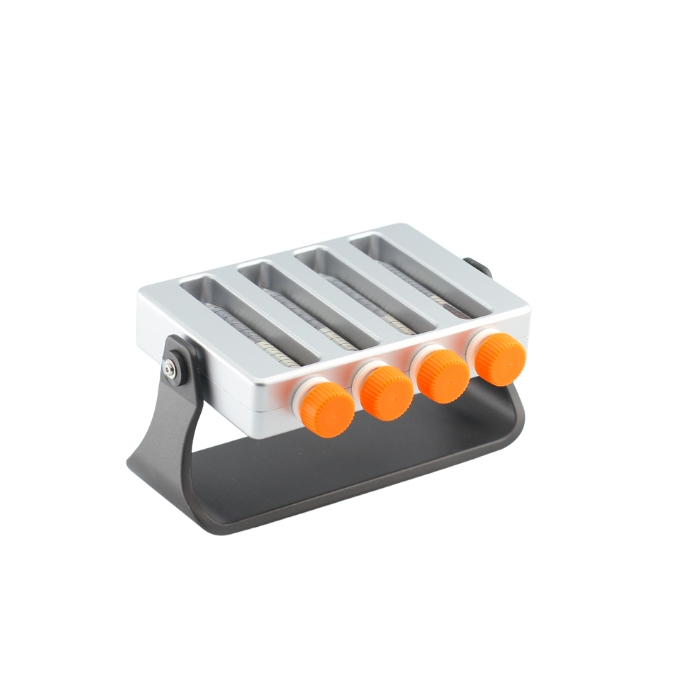 MAG-15-3 - Before attraction - After attraction - 3. The new clip holder makes it easy to p