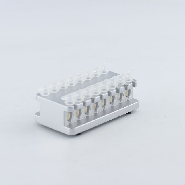 MAG-16-4-P - 1. This magnetic rack is suitable for eight-strip tubes (0.1 ml or 0.2 ml) and s