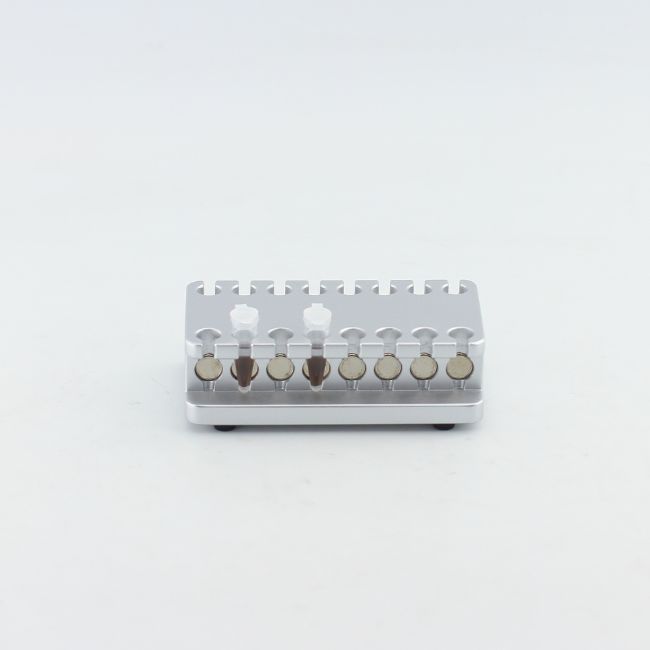 MAG-16-4-P - 1. This magnetic rack is suitable for eight-strip tubes (0.1 ml or 0.2 ml) and s